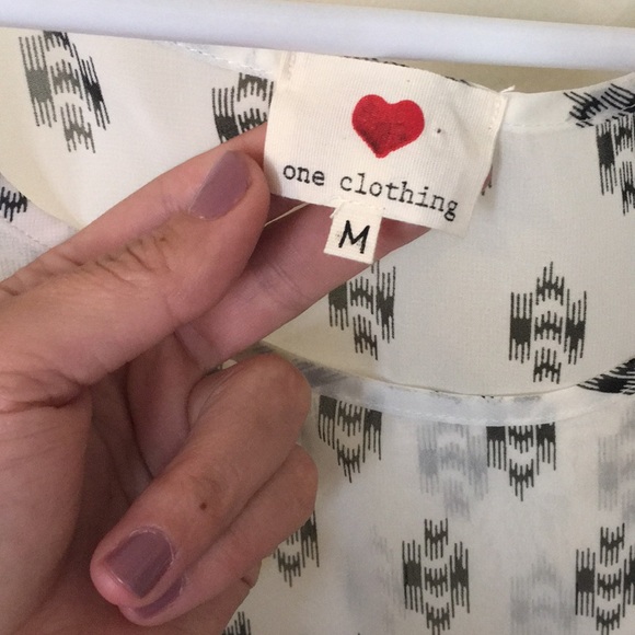 Blouse - Picture 3 of 3